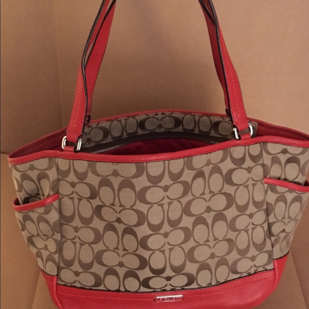 🚨SOLD🚨Coach Handbag